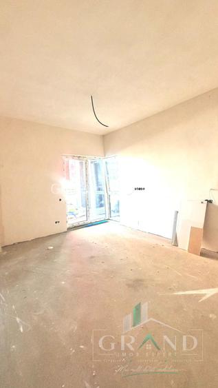 Oportunitate ! Apartament 4 Camere | Semifinisat | Logie 10 MP | Floresti - 2