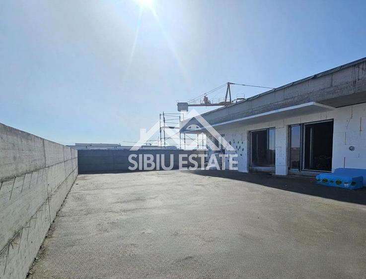 Penthouse Sibiu 4 camere, 2 bai terasa mare vedere panoramica