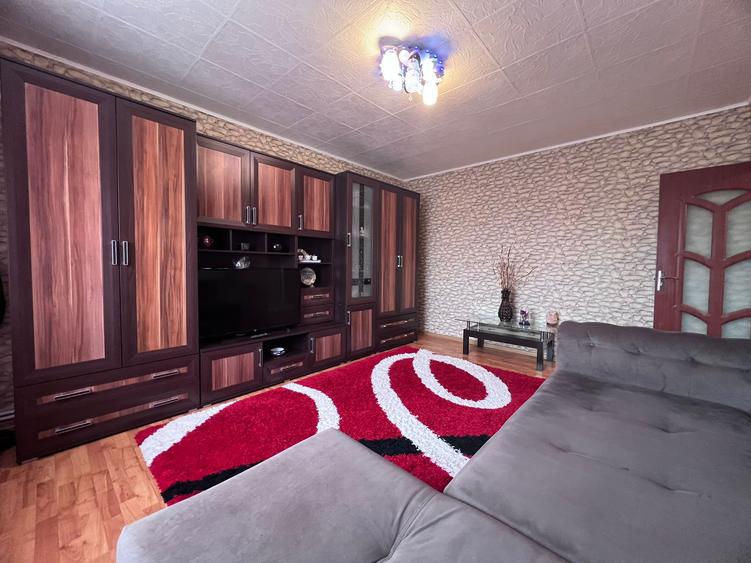 Apartament 2 camere, zona Scoala Generala Andrei Saguna