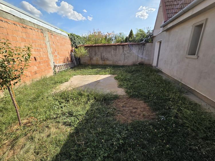 Casa 75mp, 100mp teren, , zona Plopi,comision 0%!