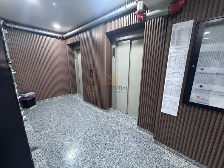 Apartament cu o camera, piscina exterioara, metrou Berceni