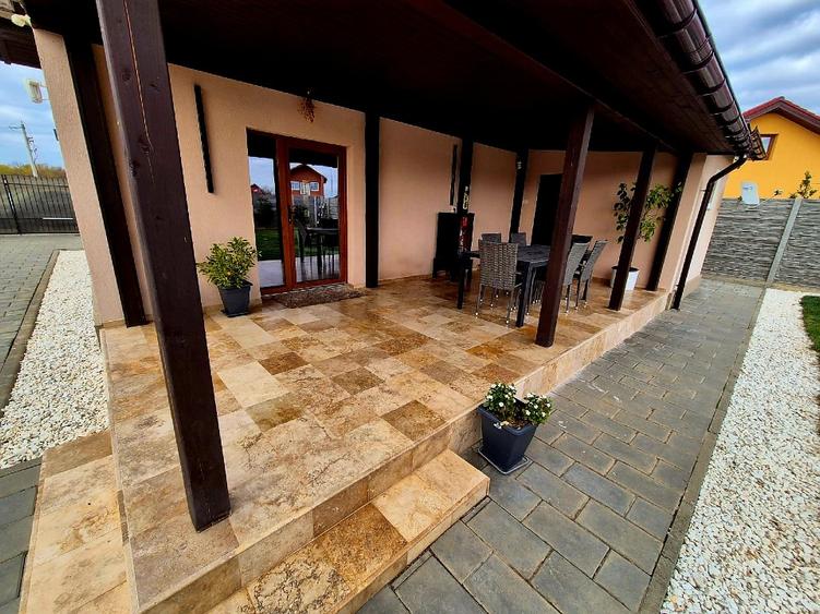 Casa individuala cu garaj