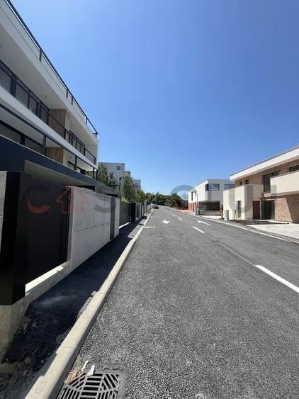 Duplex Premium cu 3 Niveluri, Garaj de 120mp, Priveliste - Zona Europa