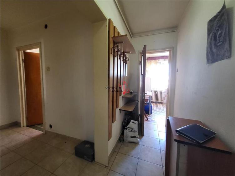 APARTAMENT 2 CAMERE DECOMANDAT / AUCHAN TITAN