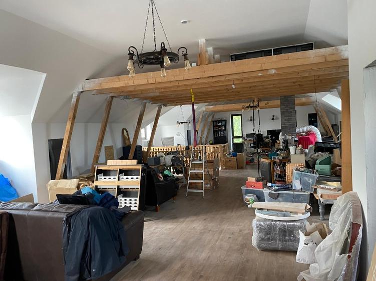 Casa P+M 3 dormitoare + Living 60 MP + 2 bai + terasa de 122mp + sala gym 34mp