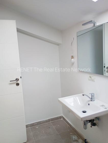 Vila Tunari str. Paris, 5 camere, curte 300  mp, 400 mp construiti - 4