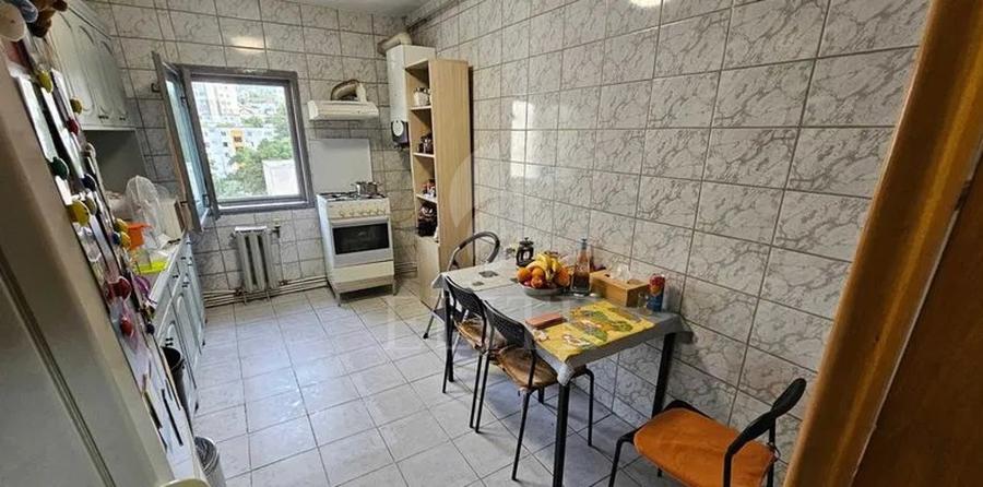 Apartament 4 camere în zona Big Manastur