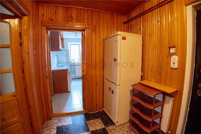 Apartament 2 camere decomandat in zona Crang