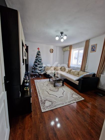 Apartament 2 camere decomandat , Micro 6