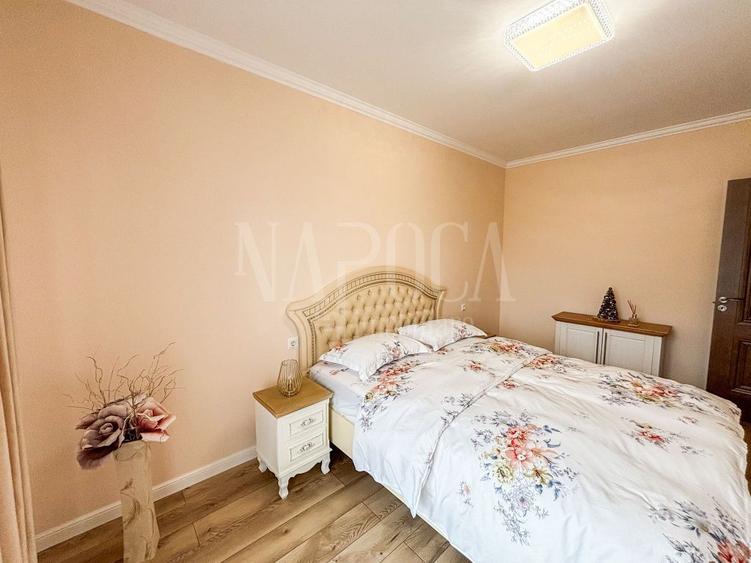 Casa 4 camere de vanzare in Floresti