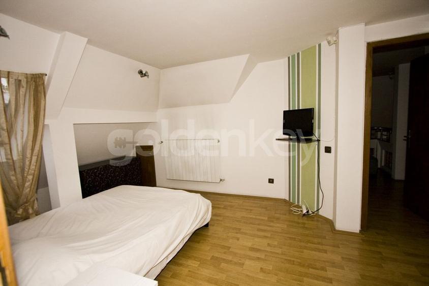 Apartament duplex cu 2 camere in vila