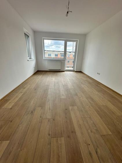 Apartament 3 camere V2 finalizat și intabulat