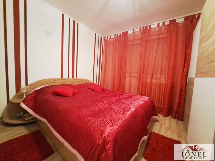 Vanzare apartament patru camere in Cugir