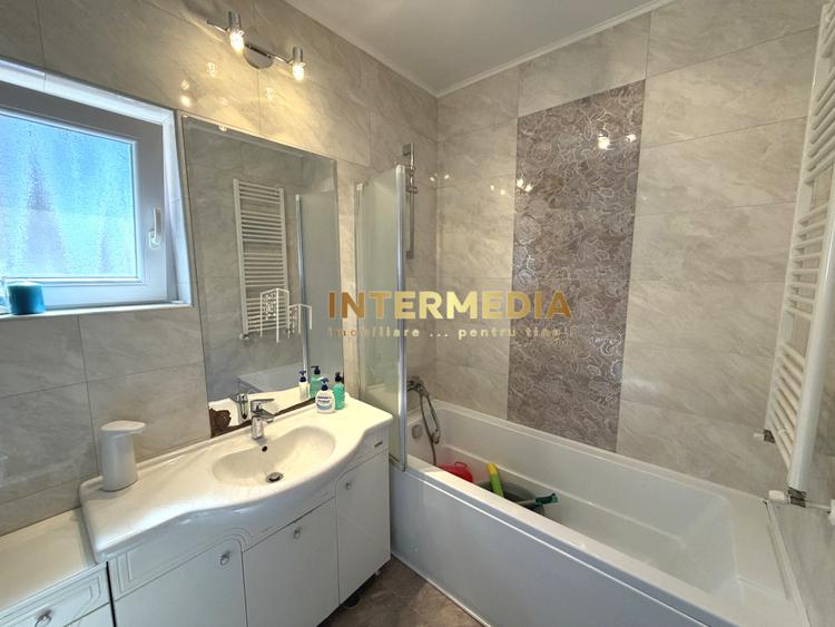 APARTAMENT 3 CAMERE | BLOC NOU | CENTRU | 2 BĂI | BALCON | BOXA | PARCARE |