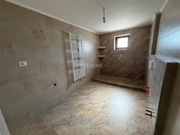 Vila deosebita Parter + Mansarda de vanzare in Odobesti - 39