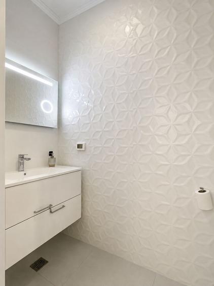 Apartament 3 Camere Premium  Faleza Nord  Vedere Frontală la Mare|Loc de parcare