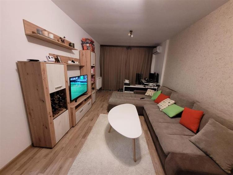 Central - 2 Camere - Etaj 2 cu LIFT - Decomandat - Bucatarie inchisa - Bloc nou