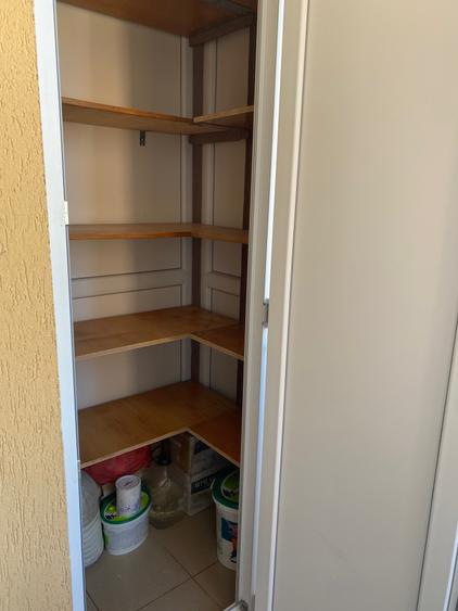 Apartament 2 camere Floresti, strada Porii, decomandat, et. 1/3, cu parcare
