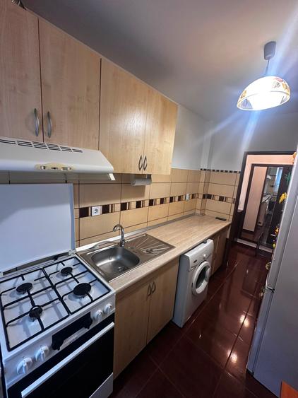 Apartament cu 2 camere, etajul 1/4, zona Metalurgiei