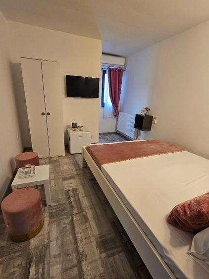 Pensiunea Pepi Residence de vanzare - str Grivitei, nr.8