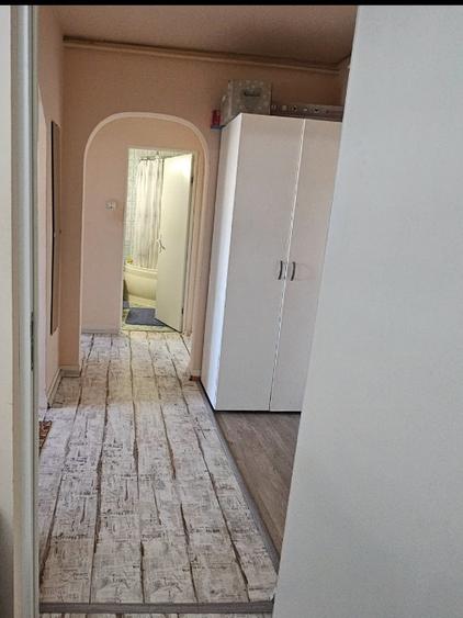 Apartament 2 camere decomandat, ultracentral – B-dul Rusca, etaj 9, pod și lift
