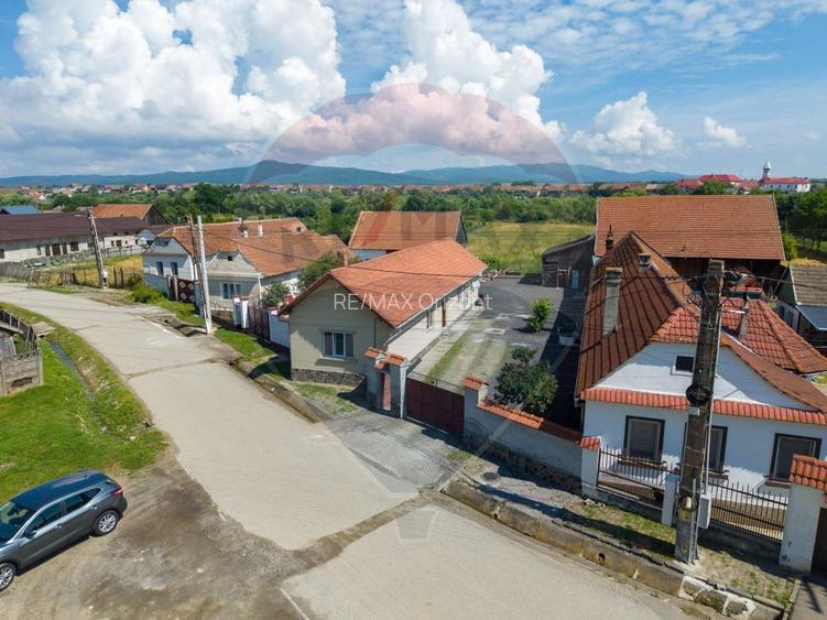 Casa traditionala cu teren 2.259 mp in Dumbravita, Brasov - 2