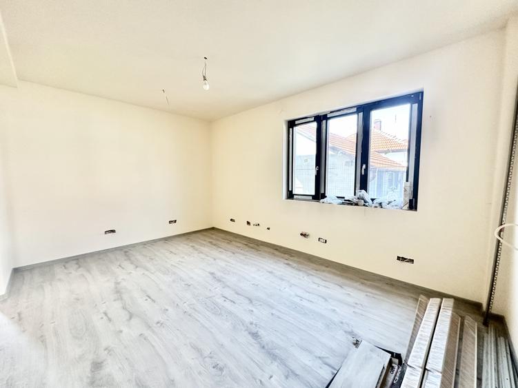 Comision 0%- Duplex cu 4 camere si anexa de 40 mp in centrul Mosnitei Noi