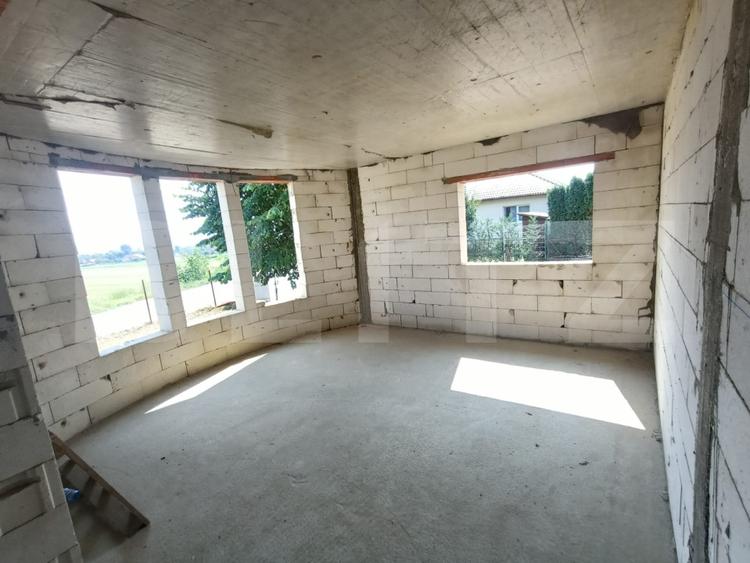 Casă la roșu 182 mp utili – 4 dormitoare + teren 438 mp, zona Orizont