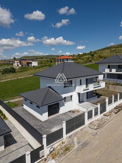 🏡 Casă individuala Semifinisată în Chinteni Liniște Spațiu Priveliste