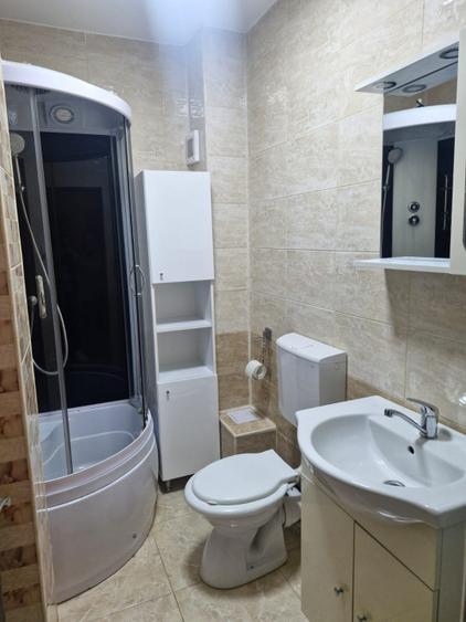 Apartament 2 camere, Șesul de Sus, parcare inclusă, la 2 min de stația de bus!