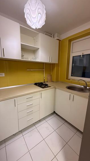 Apartament renovat total, vedere la Sala Palatului