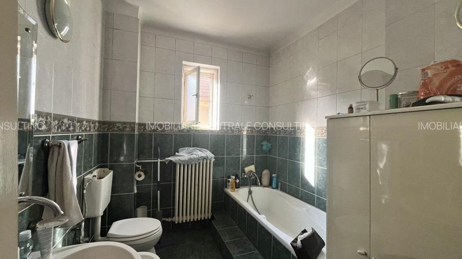 Vila luminoasă  aproape de metrou. - 18