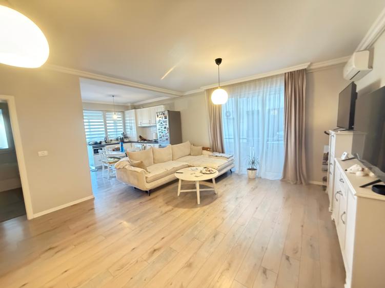 Vând apartament 2 camere Dumbravita 135000