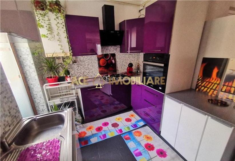 2 Camere de vanzare | Blvd Marasesti | Unirii | Metrou | Centrala |