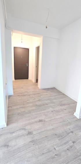 INTABULAT Apartament 3 camere decomandat, 2 bai + parcare subterana NOU