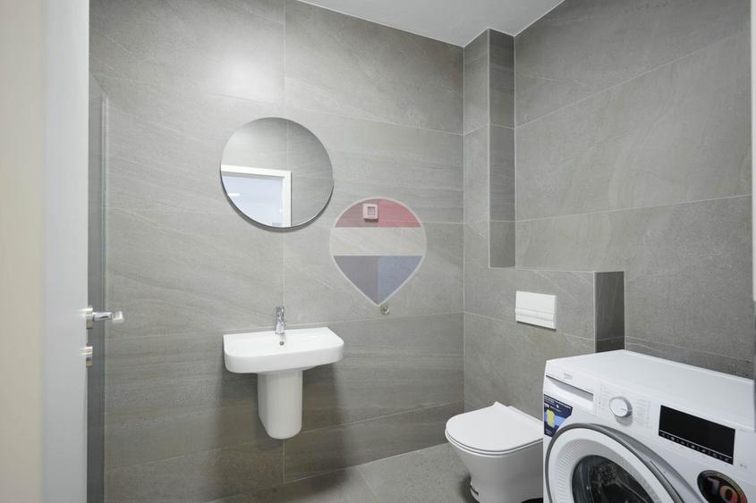 De vânzare apartament cu 2 camere și parcare - Grand Hill Residence