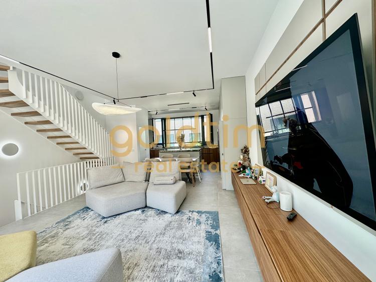 TOWNHOUSE/AVALON/6 CAMERE/PORSCHE PIPERA/PET FRIENDLY/2 PARCARI/ROND OMV