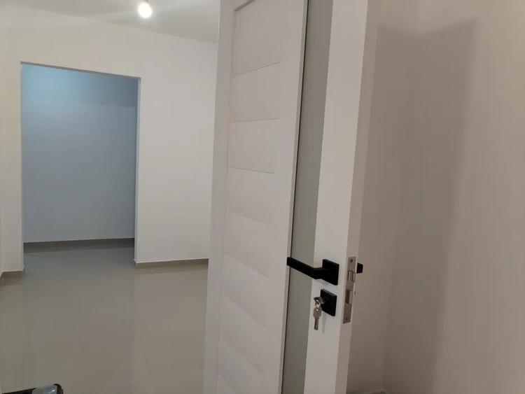 Apartament cu 2 camere decomandat, etaj 4/10, zona Alexandru cel Bun