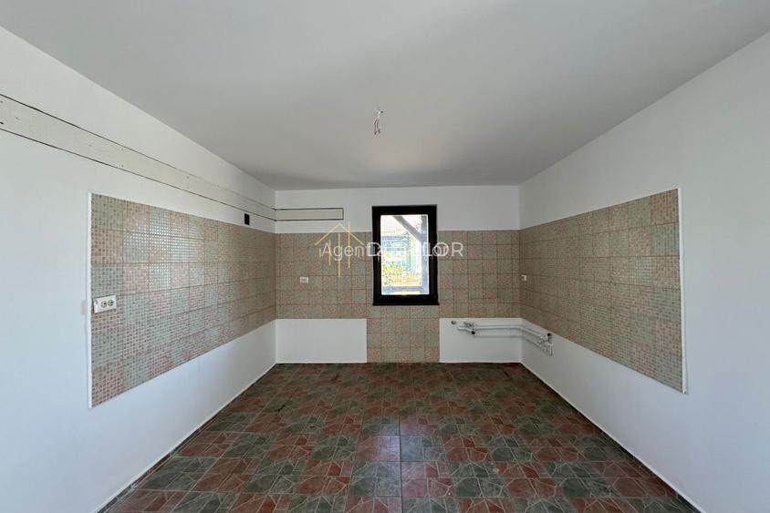Casă rustică din lemn cu teren generos | Tofalău - 5