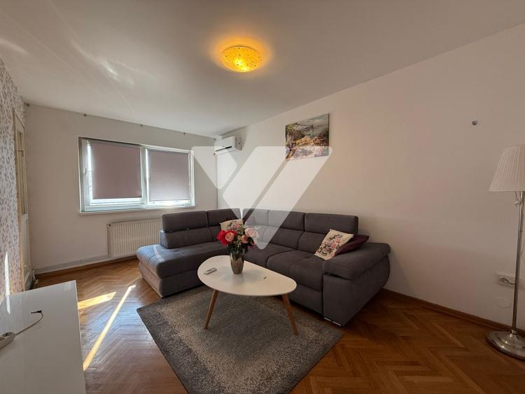 Apartament cu 3 camere 70 mp decomandat de inchiriat zona Vasile Aaron