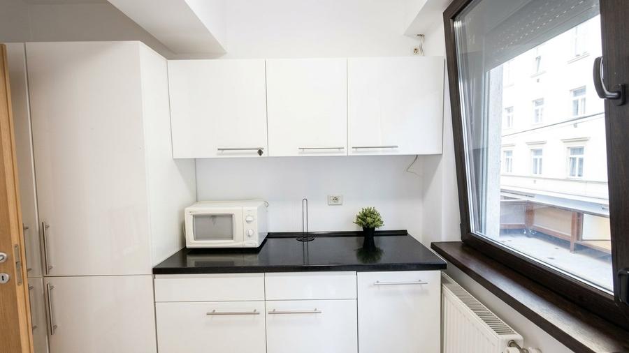 Apartament 3 camere cu grădină proprie – Domenii, Str. Sandu Aldea
