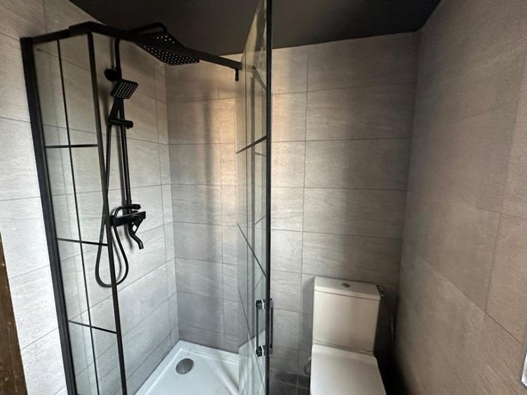 Spatiu comercial (Casa 6 camere) , zona centrala, 235mp, Radauti