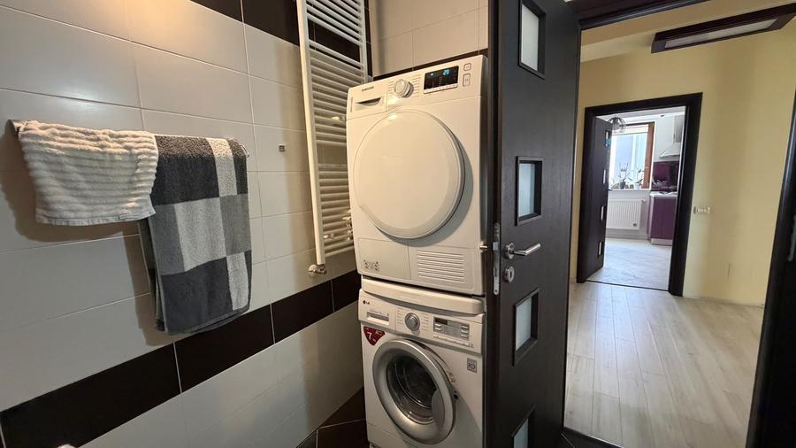 Apartament 3 camere cu 3 balcoane loc de parcare bloc nou Compozitorilor