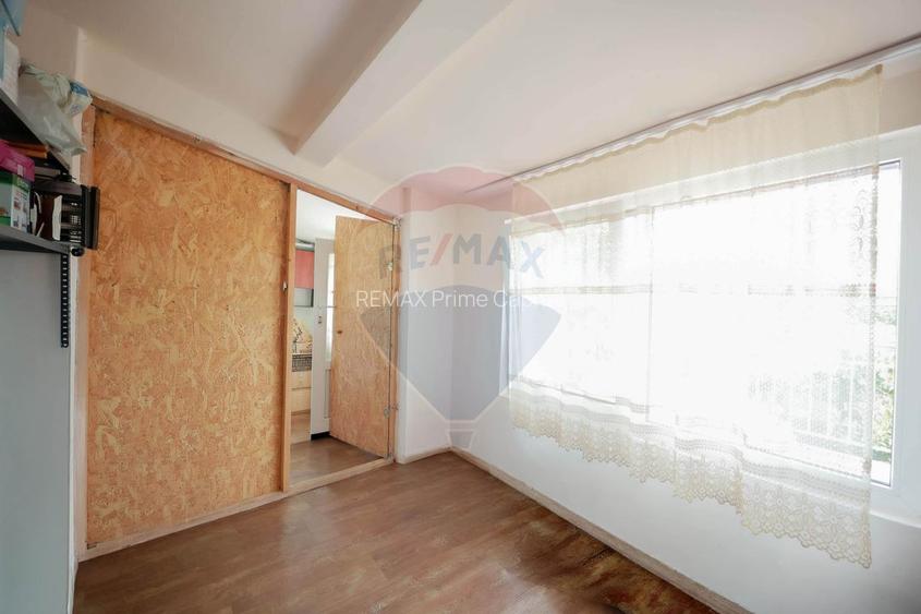Casă / Vilă cu 5 camere de vânzare, Cartier Episcopia - 21