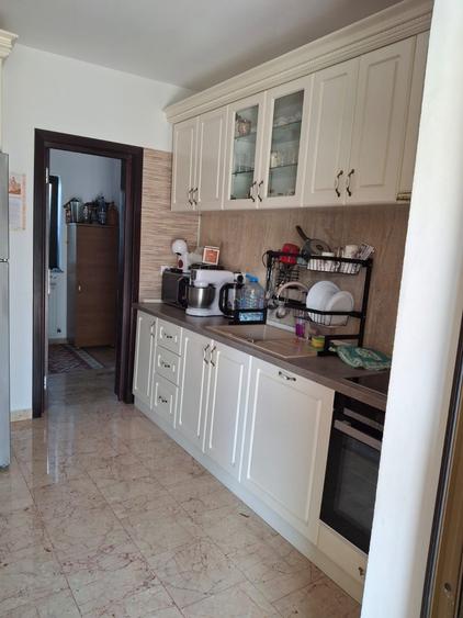 Casa cu etaj la Hudum