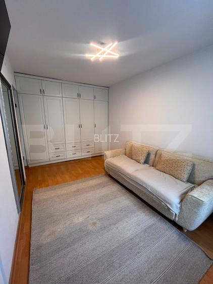 Apartament o camera, 30 mp, etaj intermediar, zona Podu Ros - 14