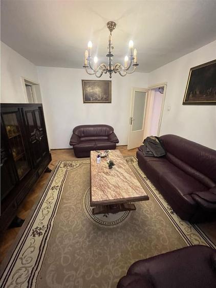 4 camere etaj 1 langa Fac Dragan mobilat utilat