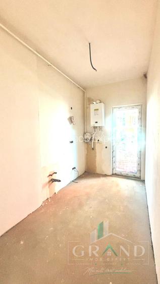 Oportunitate ! Apartament 4 Camere | Semifinisat | Logie 10 MP | Floresti - 8