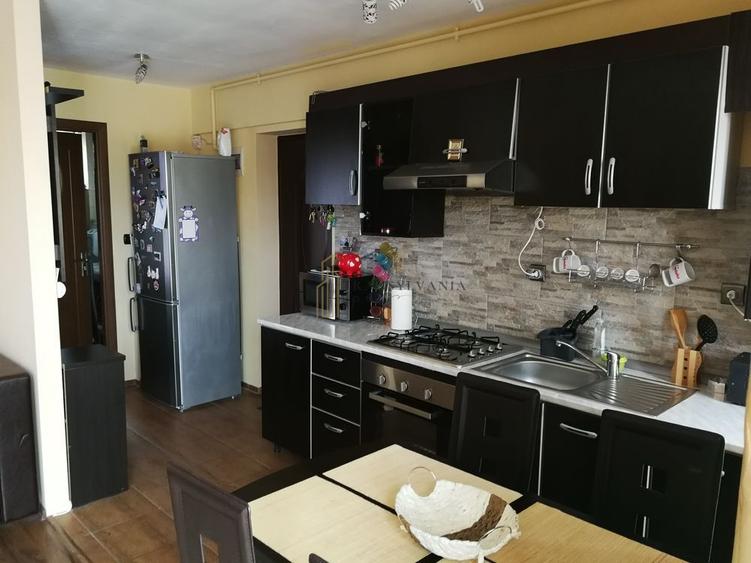 Apartament 2 camere, zona Valea Aurie