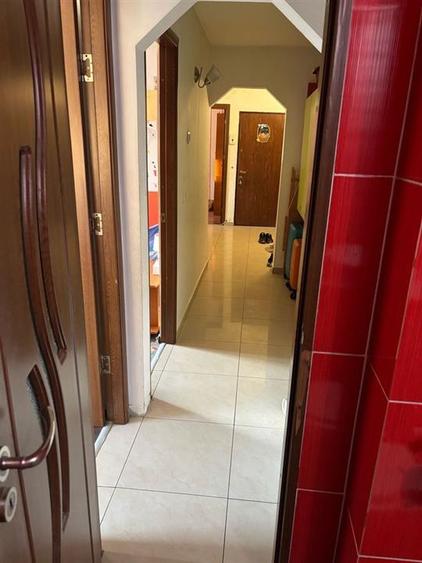 Apartament 3 camere decomandat Nicolina - 67 mp - Etaj 4/4